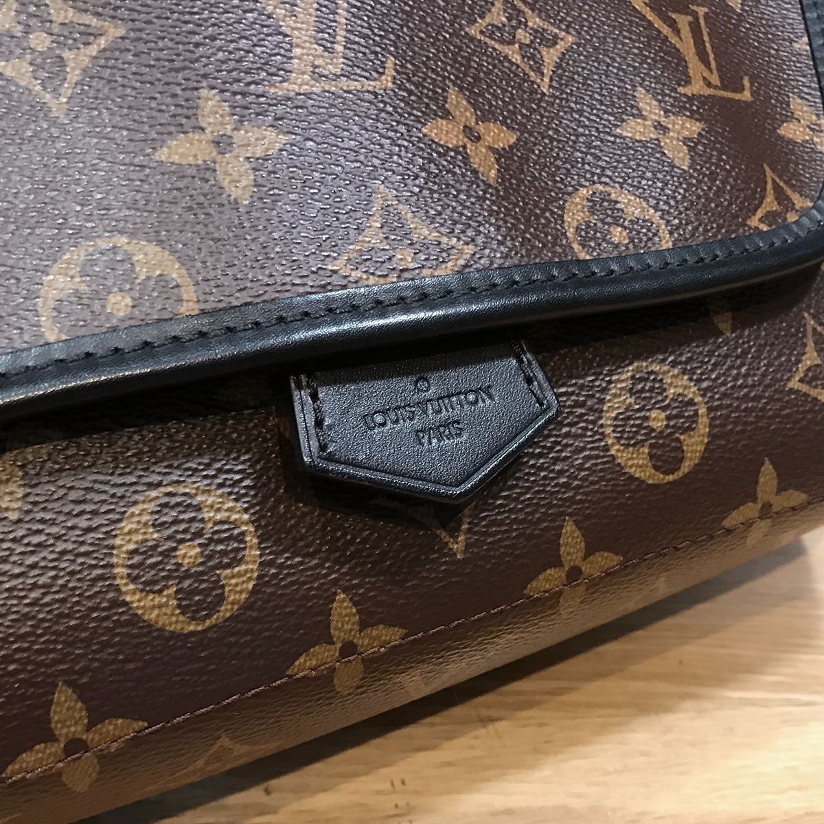 超美品】ルイヴィトン モノグラムマカサー マグネティック 