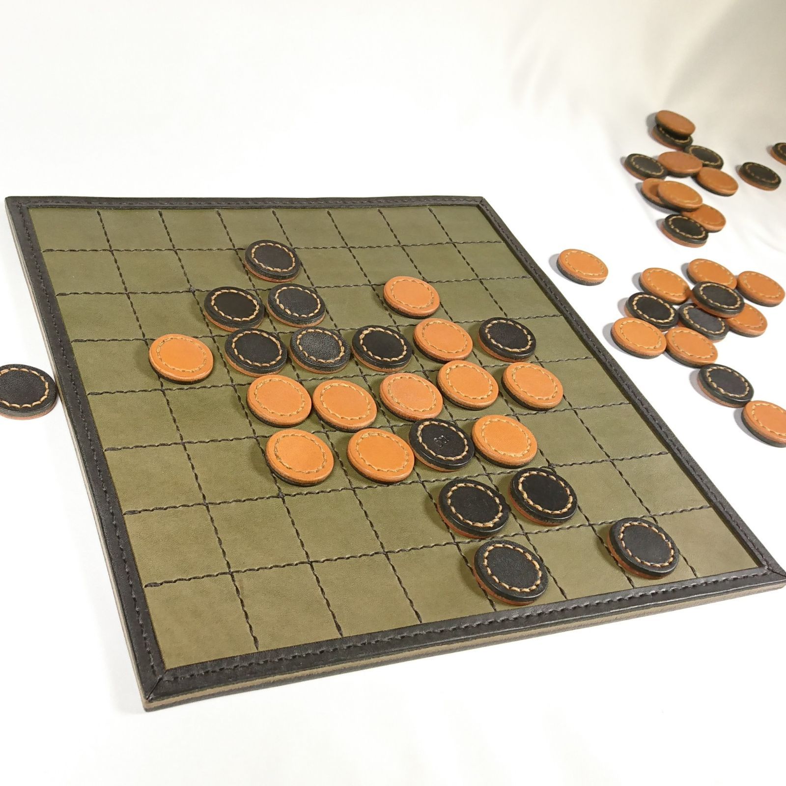 革でできたボードゲーム