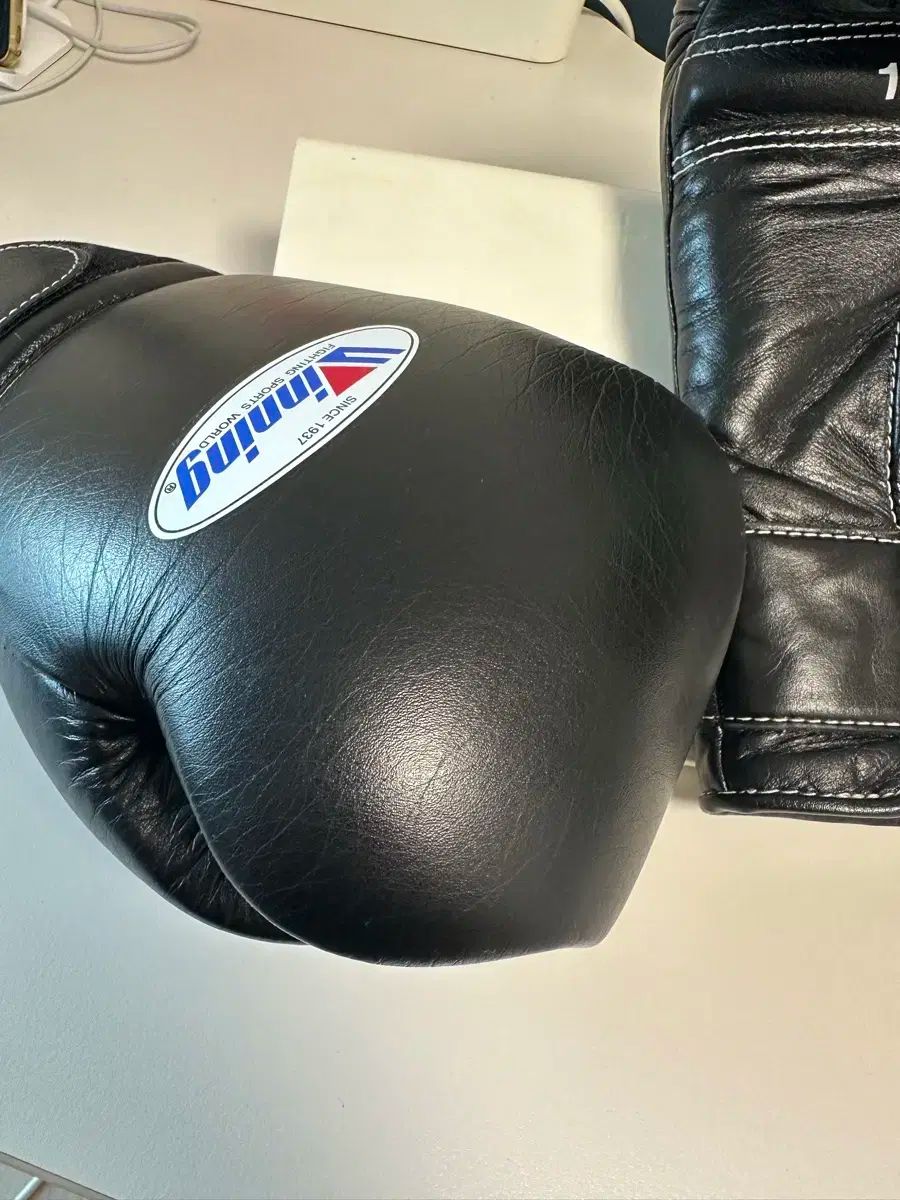 ブラック バックル