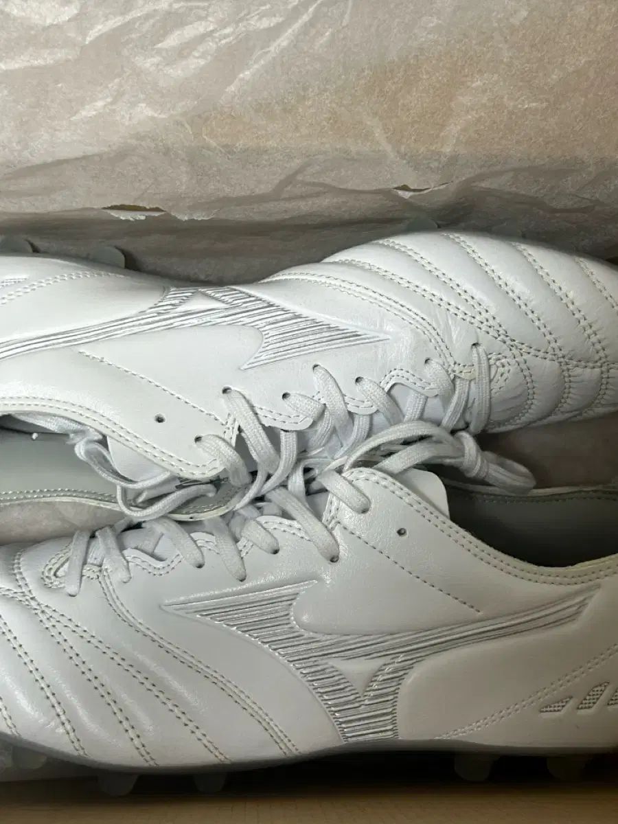 mizuno ミズノ モレリア ネオ 3 サッカーシューズ 255