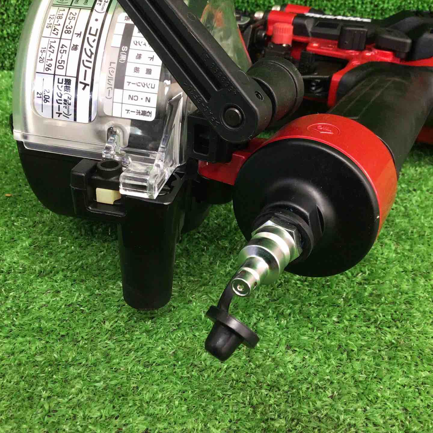 高圧エア釘打ち機 AN534H