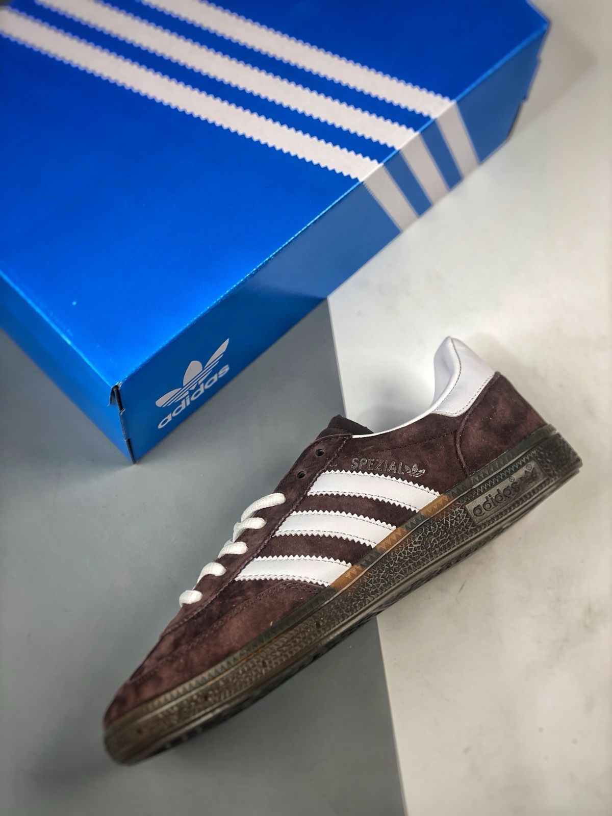 adidas HANDBALL SPEZIAL ブラウン