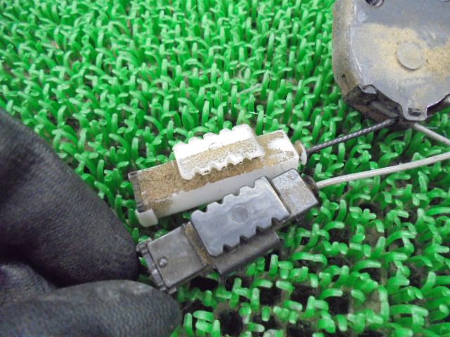 4FQ9507 AOI6 トヨタ ノア AZR60G 後期型 X エディション リア左パワースライドドアモーター コンピューター 85918-28100 FFCRYSTALESIA_COM