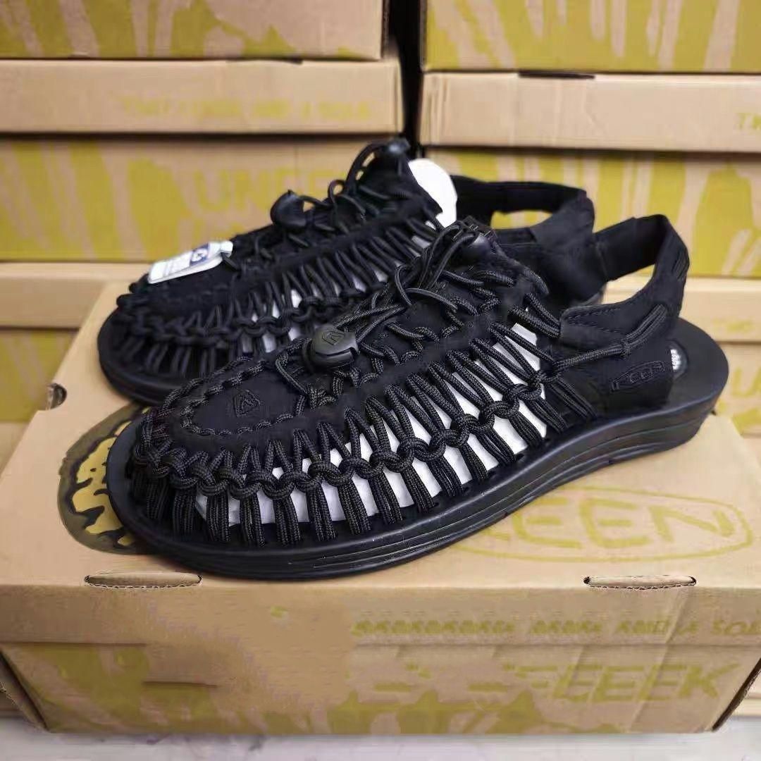 KEEN UNEEK キーン メンズ レディース 男女兼用   ユニーク サンダル   アウトドアシューズサンダル  メンズのサイズ#Black/Black