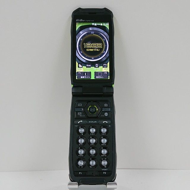 G zOne TYPE-XX KYY31 au リキッドグリーン 送料無料 本体 c15190