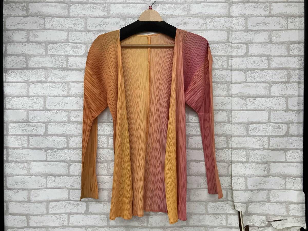 イッセイミヤケ プリーツプリーズ カーディガン　茶　オレンジ　グラデーション ISSEY MIYAKE イッセイミヤケ PLEATS PLEASE カーディガン