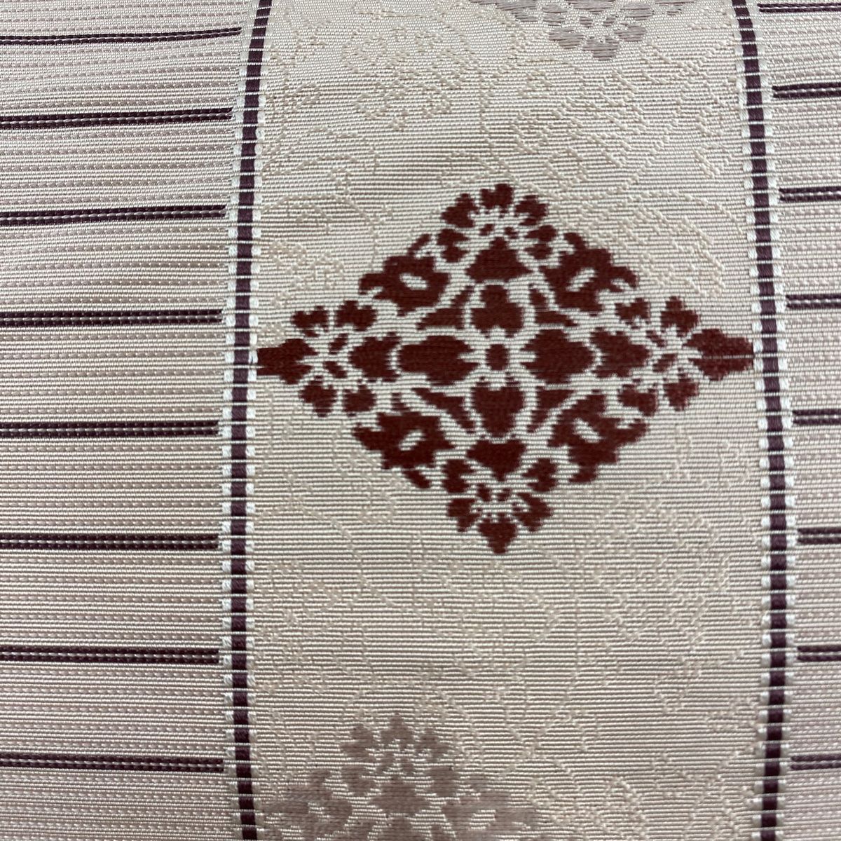 名古屋帯 秀品 八寸名古屋帯 松葉仕立て 花菱 縞 薄ピンク 正絹