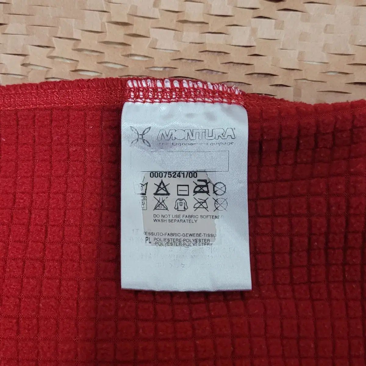 モンチュラ 長袖Tシャツ