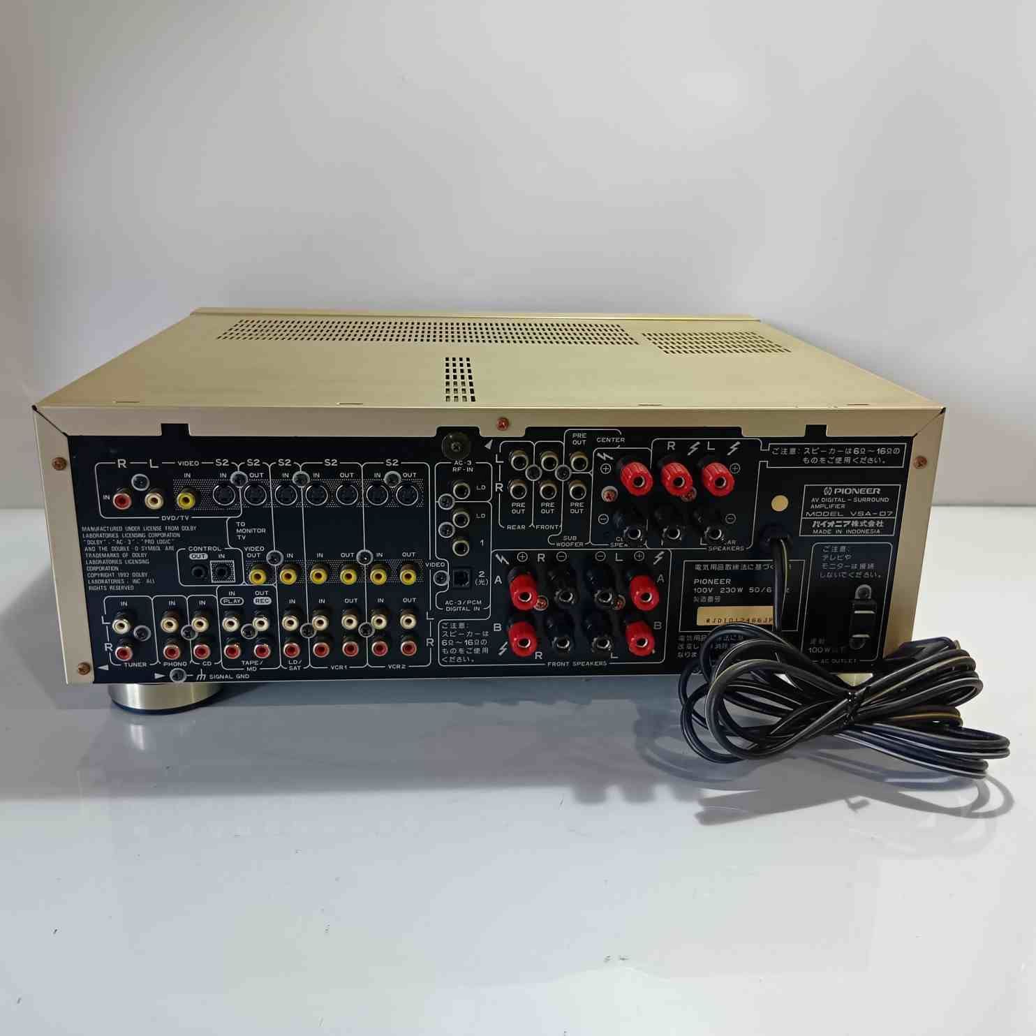 パイオニア　AVアンプ　アンプ　VSA-D7 Pioneer VSA-D7 デジタル対応AVアンプ リモコン 取扱説明書付き