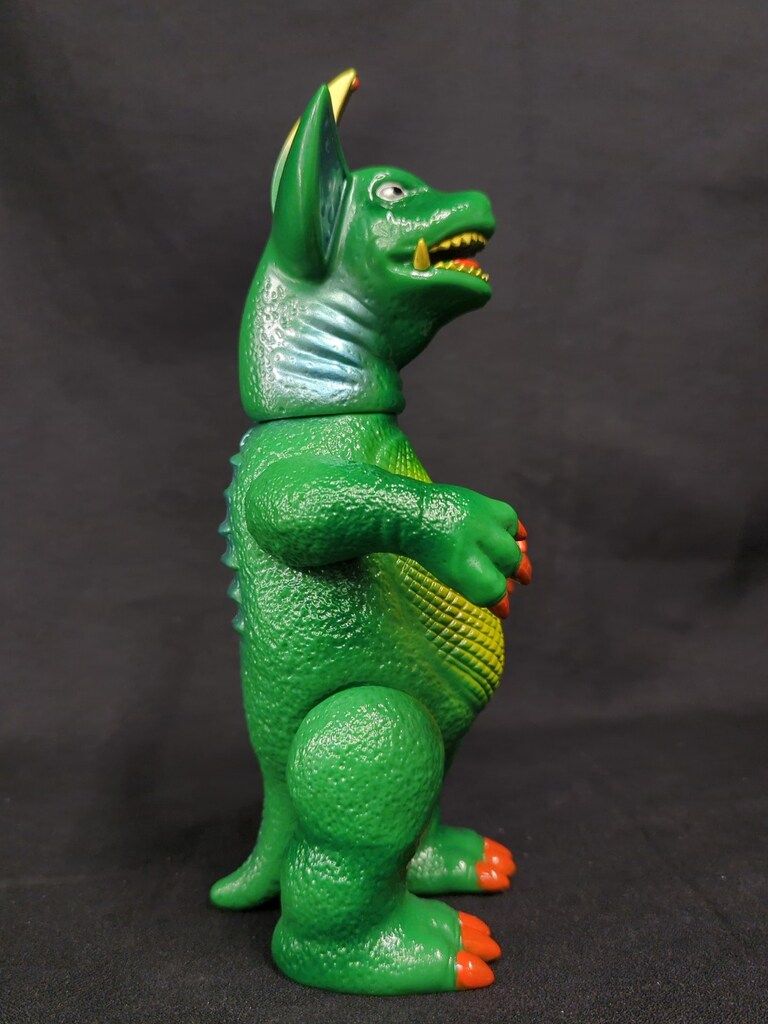 ZOLLMEN オール怪獣大決斗 暴れん坊怪獣 リンチ 緑成型 - メルカリ