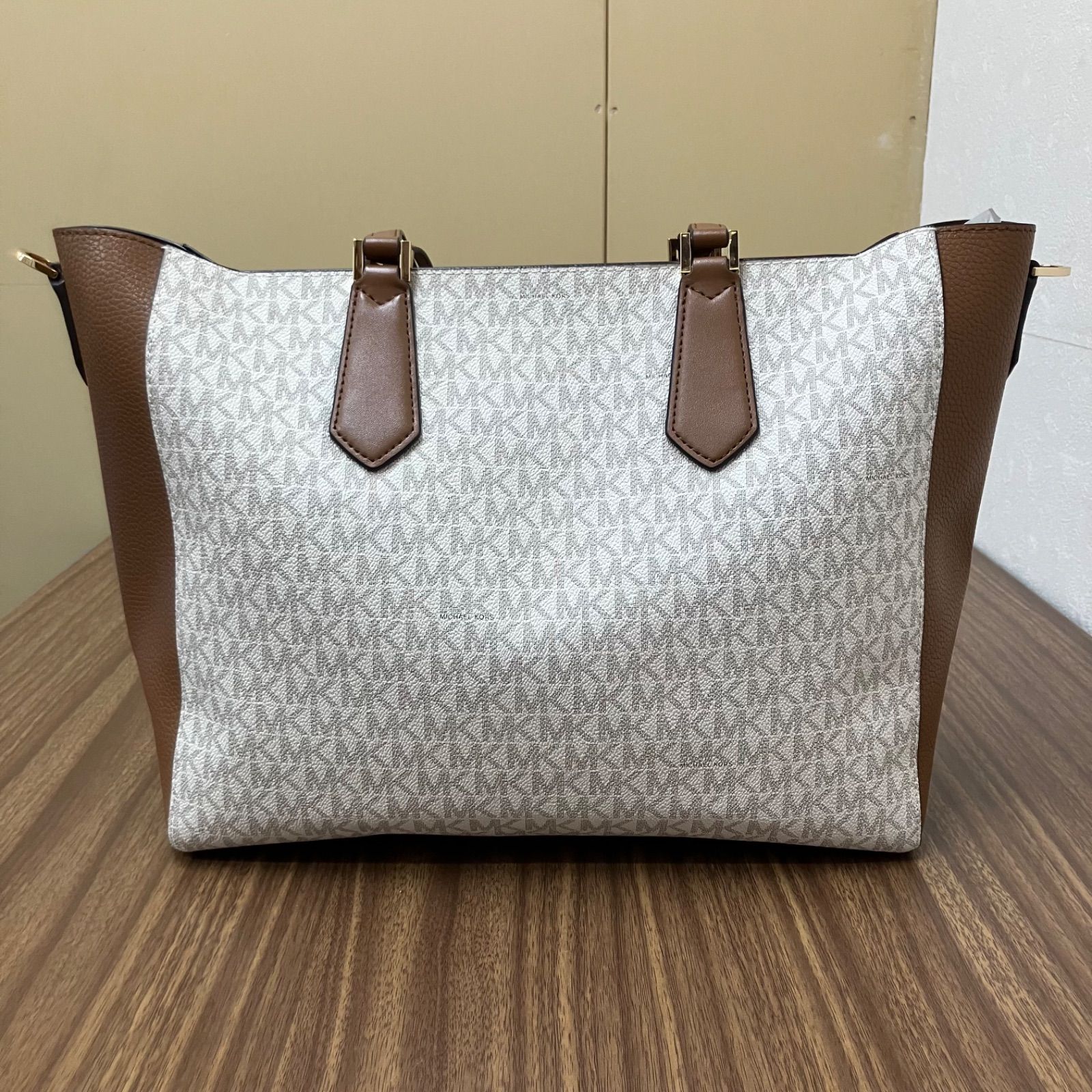 ◼︎MICHAEL KORS マイケルコース トートバッグ 茶 ブラウン 白 