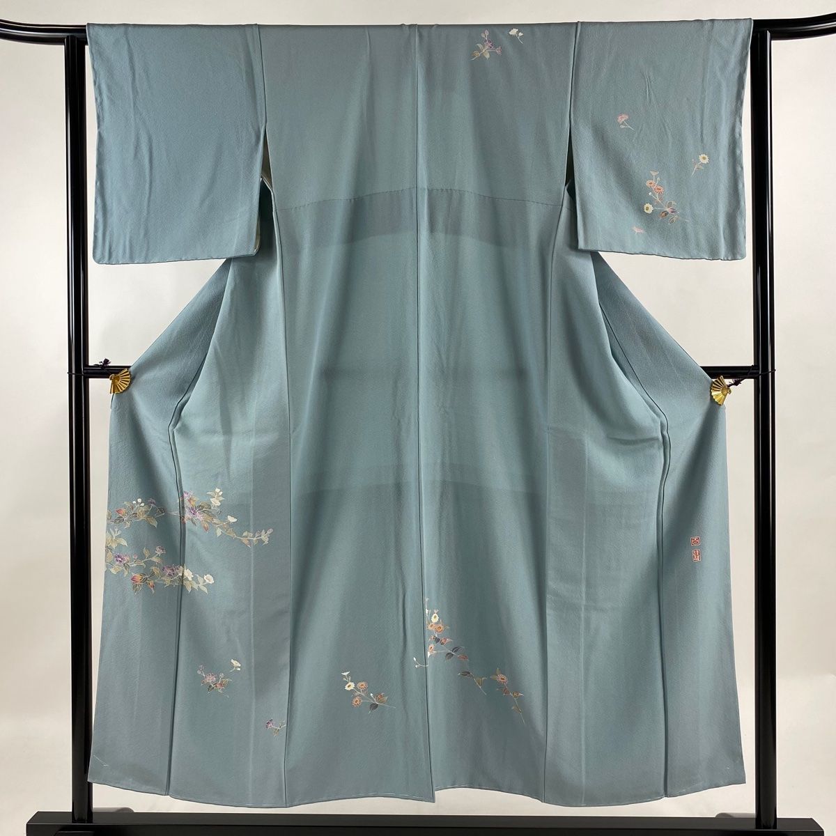 付下げ 身丈151cm 裄丈62cm S 袷 百貫達雄 落款 枝花 青灰色 正絹 名品  