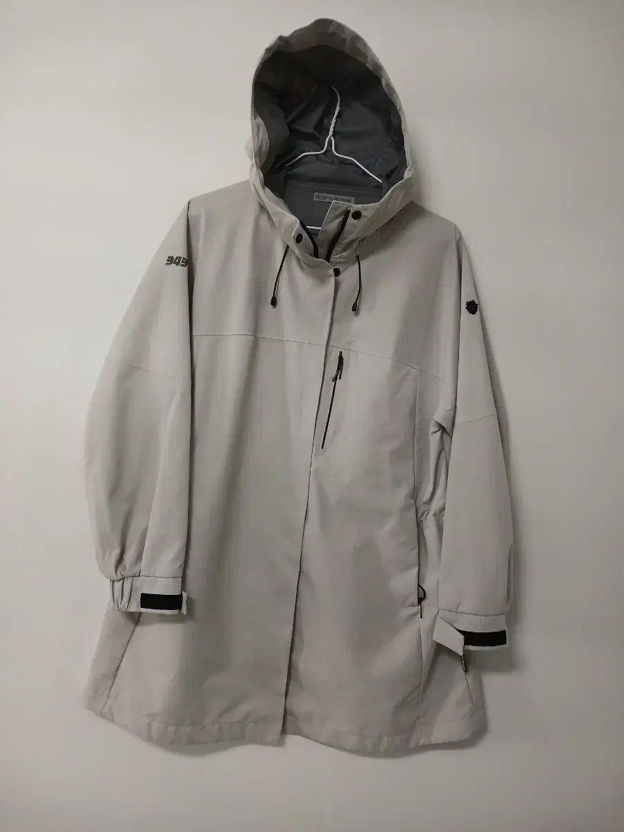 レディース BLACK YAK(ブラックヤク) 春 秋 季節の変わり目 防水 登山 ハーフコート (オーバーフィット) 100 ー 105 ）