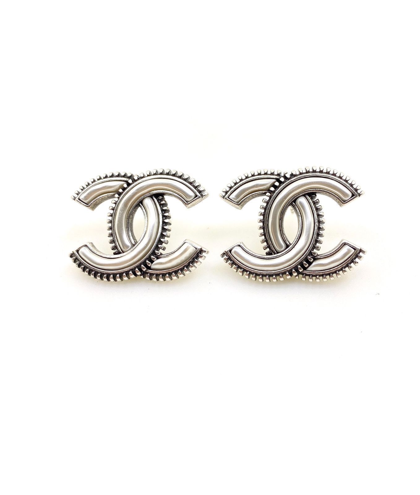 【最新25SSコレクション】CHANEL イヤリング シルバー×パール CHANEL(シャネル) Coco mark light stone pearl earrings ココ