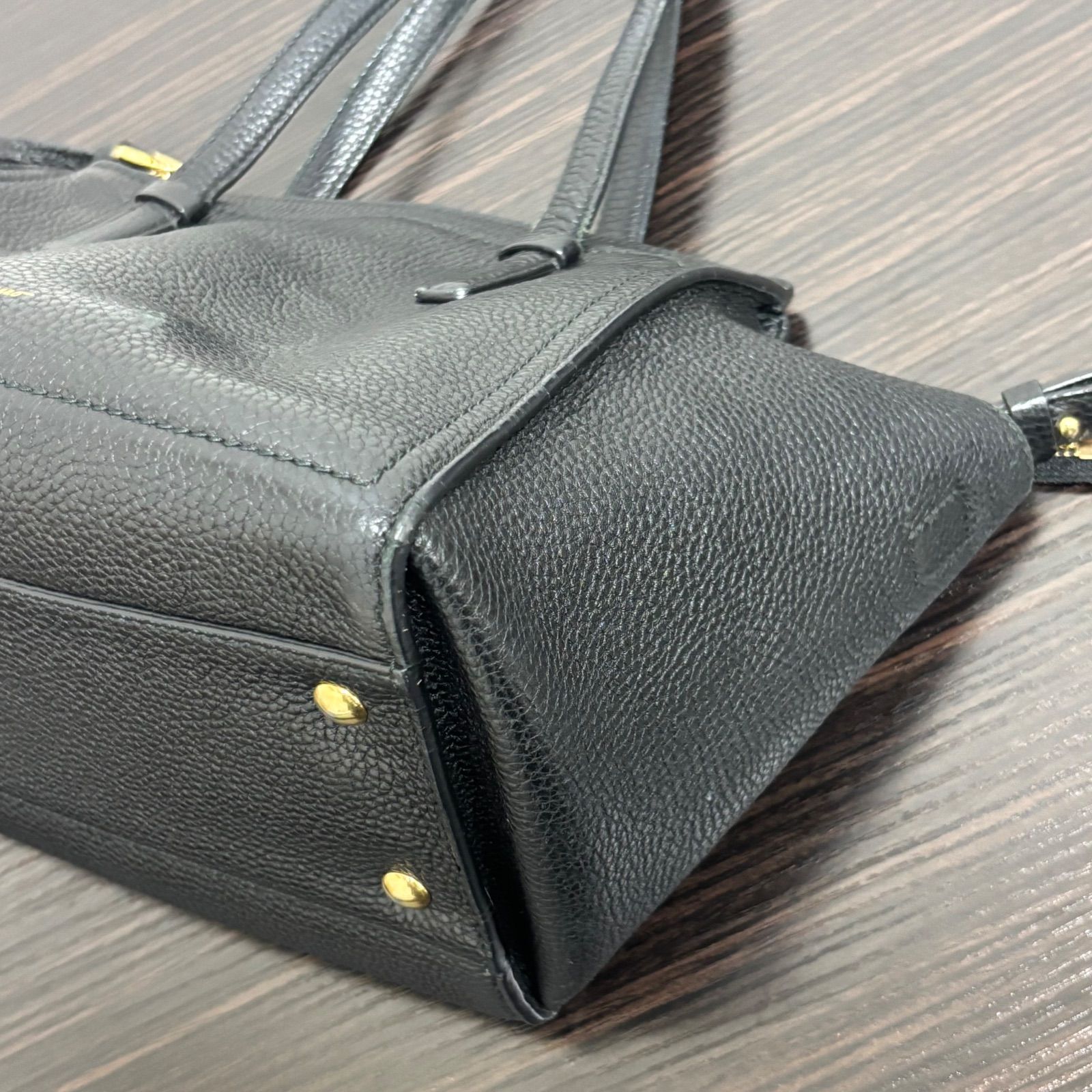 Salvatore Ferragamo サルヴァトーレフェラガモ エイミー ハンドバッグ 
