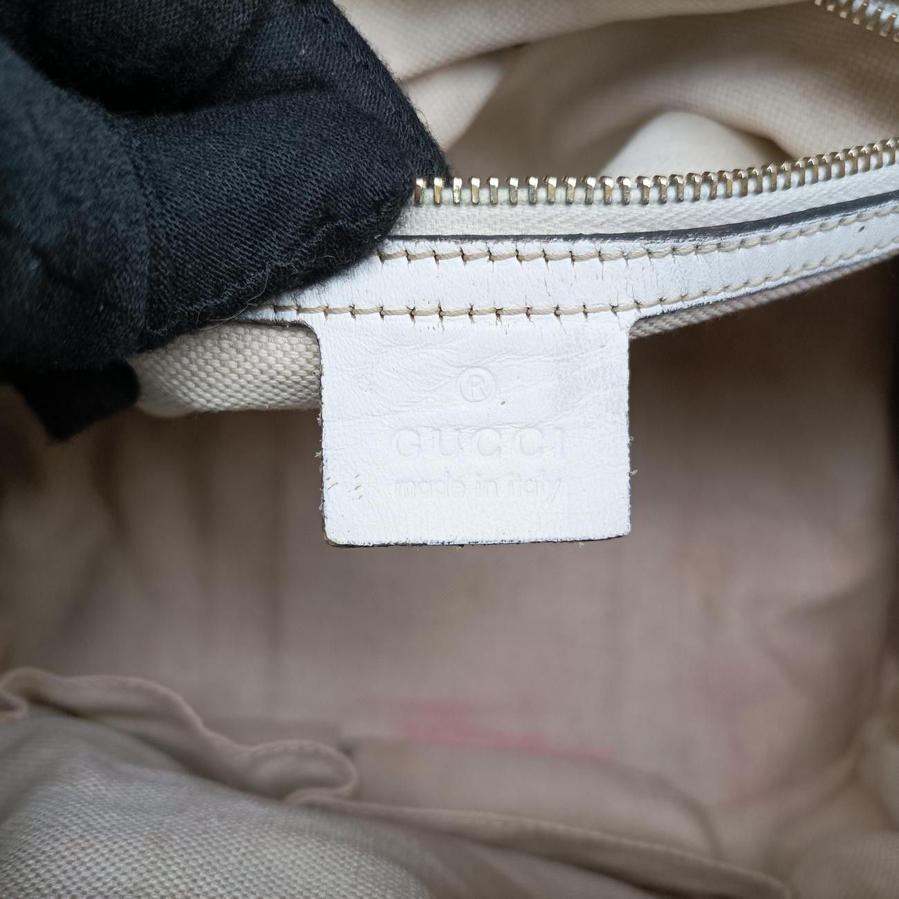 グッチGucciシェリーラインホワイト×ベージュ×マルチ