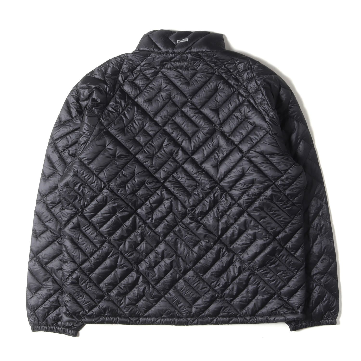 supreme ダウン キルティングジャケット Supreme ダウンジャケット 黒 キルティング