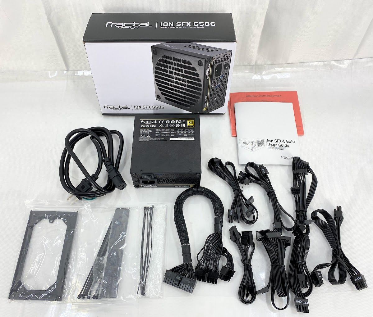 【美品】Fractal Design フラクタルデザイン ION SFX 650G PC電源ユニット 650W 80PLUS