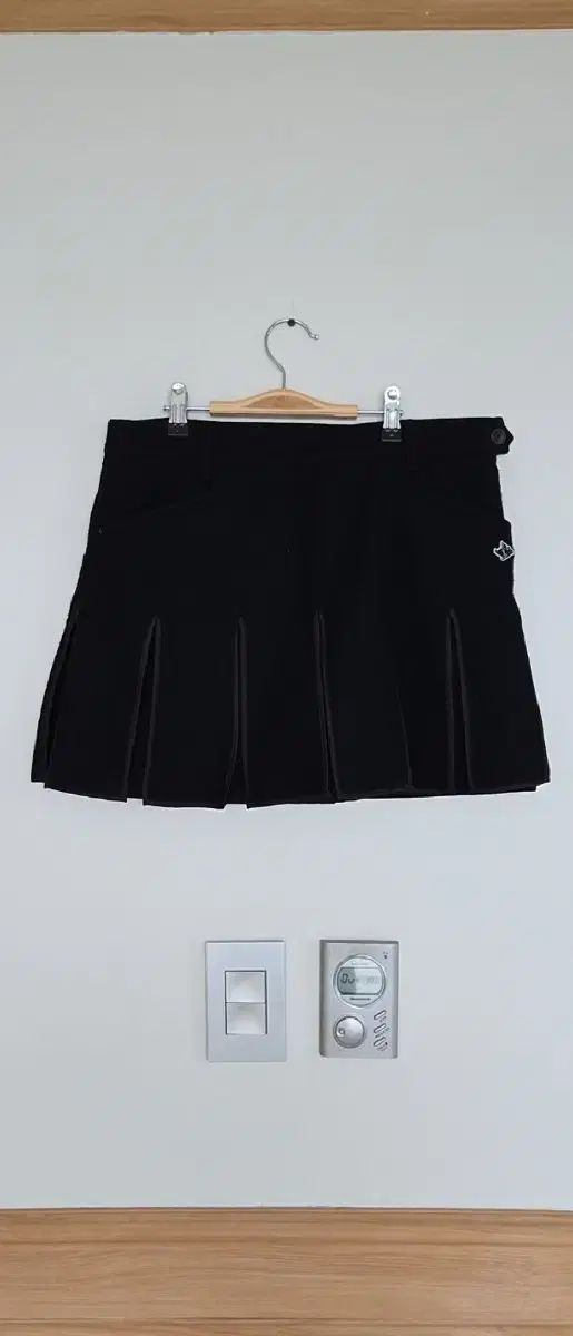 パーリーゲイツ スカート 2サイズ 正規品 ブラック ㅡ着払い 75000