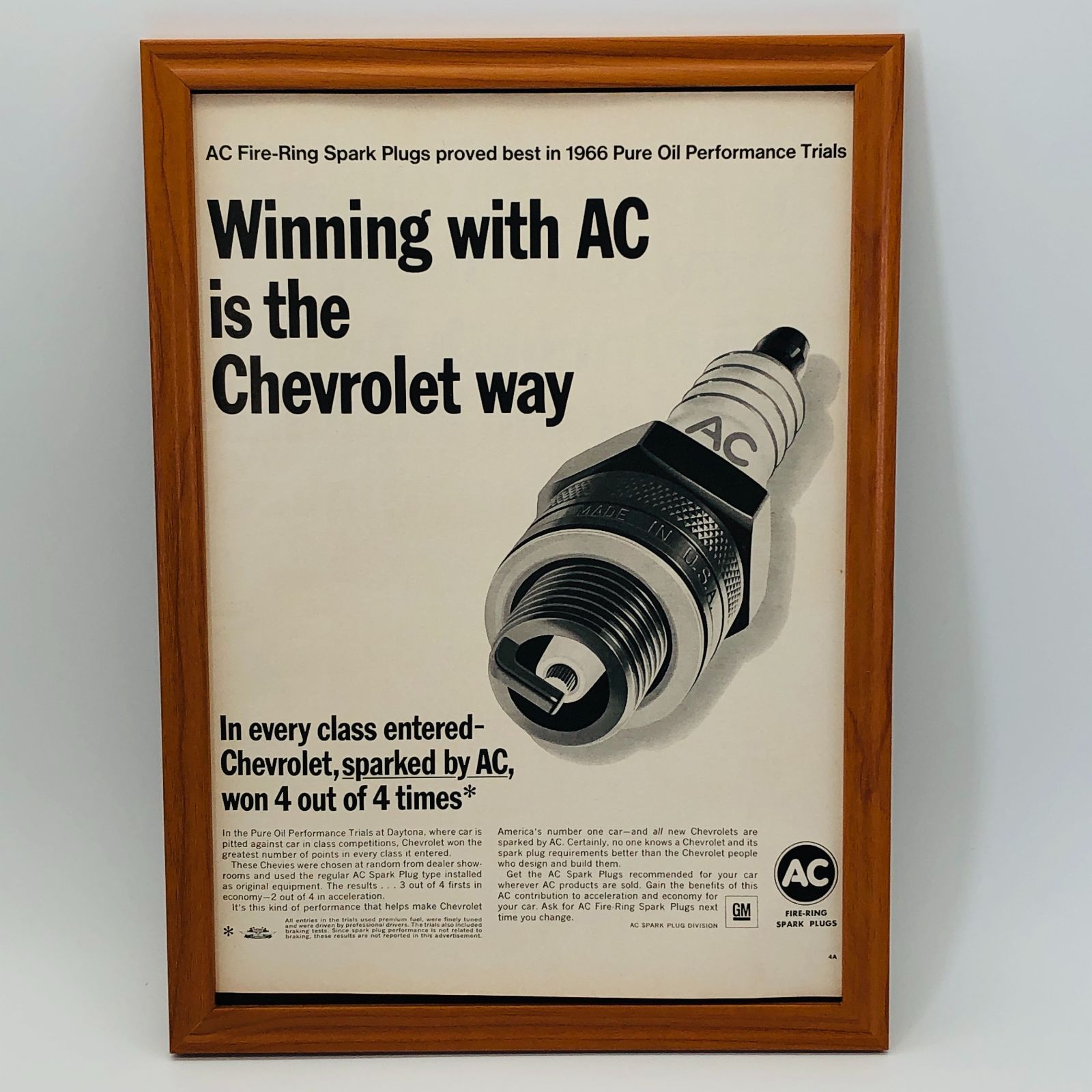 ※貴重な当時物　ビンテージ 広告　フレーム付　『 GMACスパークプラグ 』 1960年代　オリジナル アメリカ 輸入雑貨　ヴィンテージ　海外雑誌　 アドバタイジング 　レトロ ( AZ1385 )
