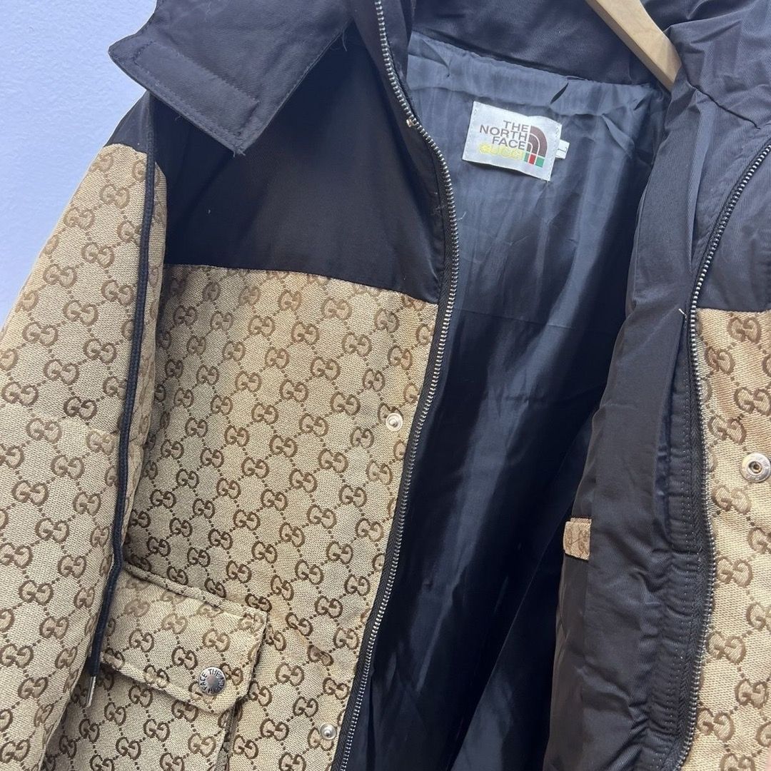 Gucci ×THE NORTH FACE ダウンジャケット guccix The North Face コラボダウンジャケット人気☆入手困難