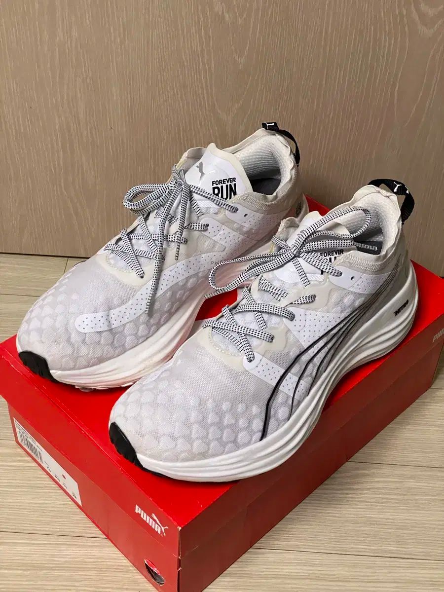 PUMA プーマ フォーエヴァー ラン ニトロ 白 290 A レベル ランニングシューズ