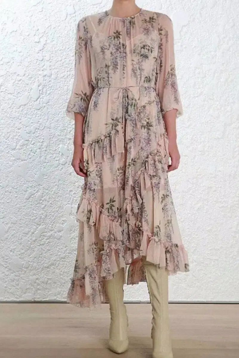 Zimmermann ジマーマンのシルクワンピース 正規品Zimmermann ジマーマン シルクワンピース 定価20万の通販