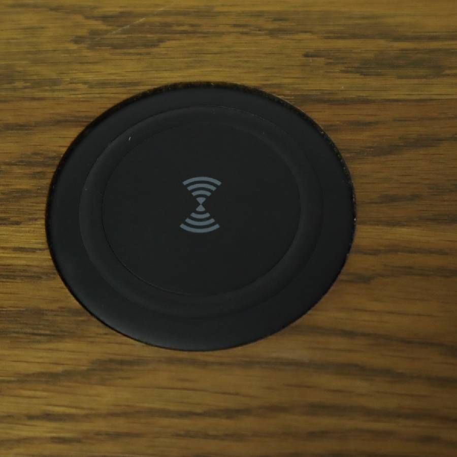 JSF ジャーナル ファニチャー QIワイヤレス充電器搭載 PSF サイドテーブル オーク材×スチール インダストリアル ヴィンテージ風 スマホ充電機能付き 無線給電規格 コンパクト 289h14 MARWIL-DEMENAGEMENTS_CH