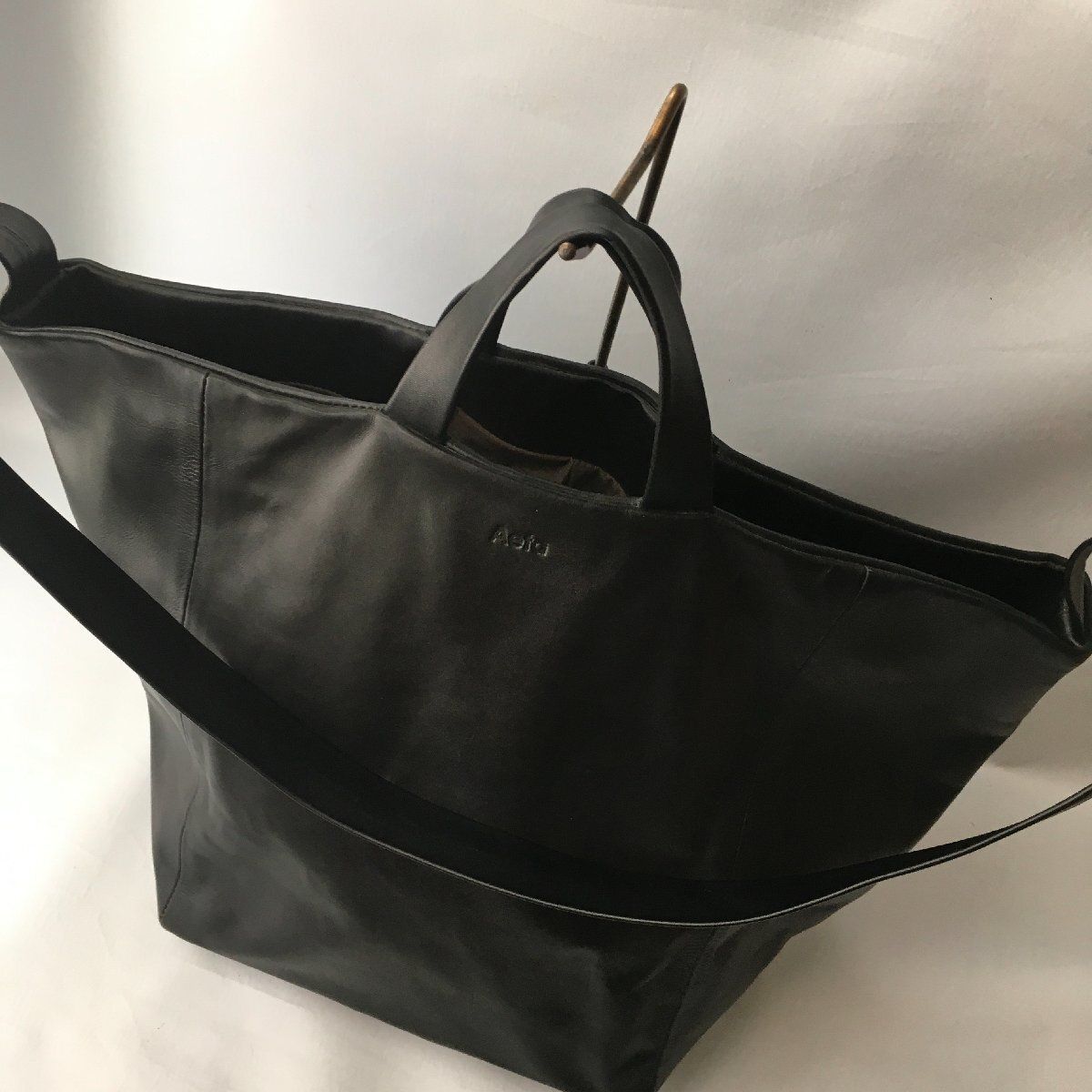 【Aeta】 【最終値下】COW KIP LEATHER RUCKSACK M Aeta/COW KIP LEATHER RUCKSACK M (BLACK)