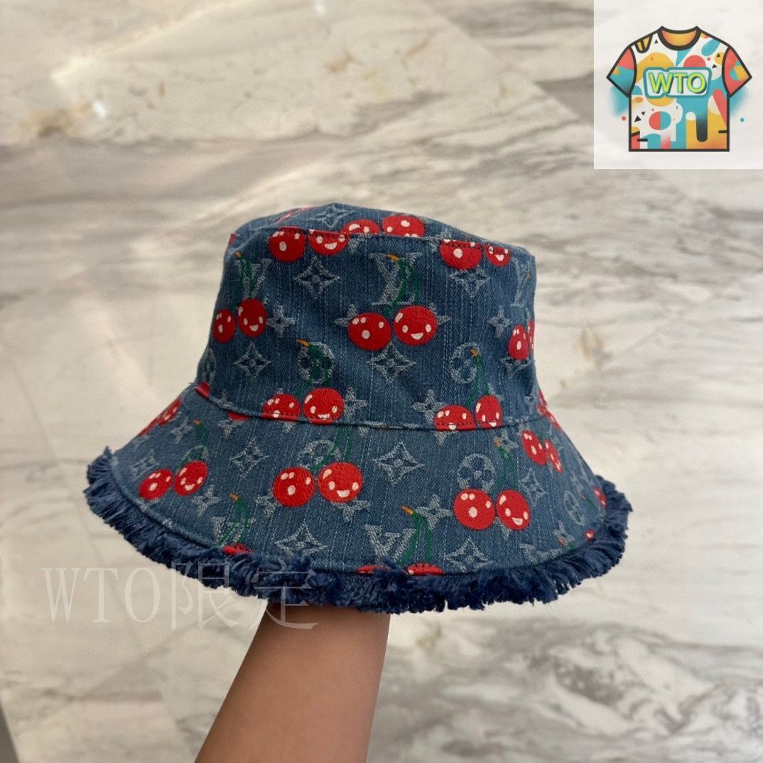LOUIS VUITTONヴィトン　ヴィトンカップピンバッジ　未開封 40921 Louis Vuitton / LV ルイ・ヴィトン 刺繍 フィッシャーマン