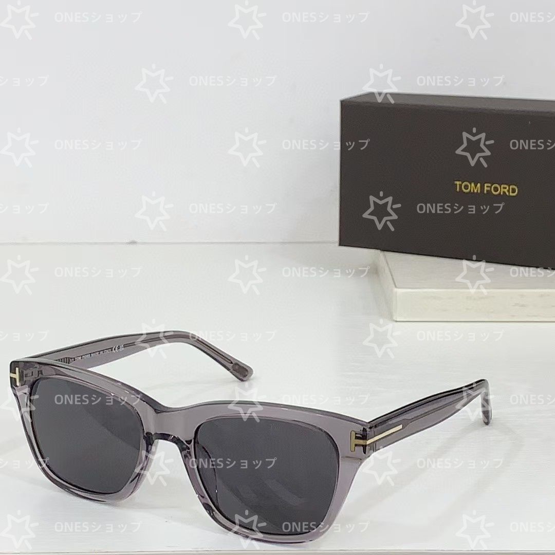TOM FORD