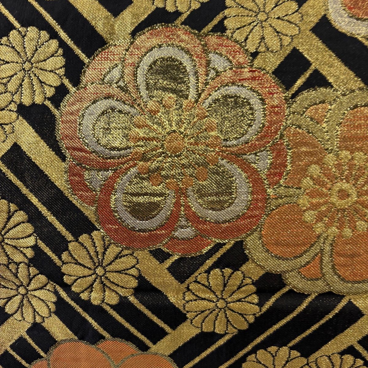 袋帯 美品 秀品 川島織物 落款 松 箔 黒 六通 正絹 【中古】