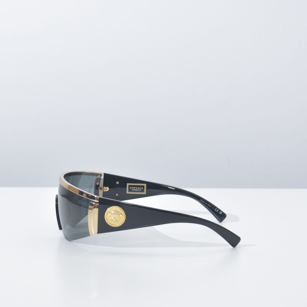 【美品】ヴェルサーチ サングラス メデューサ ゴールド/ブラック VERSACE ヴェルサーチ サングラス メデューサ ブラック ゴールド
