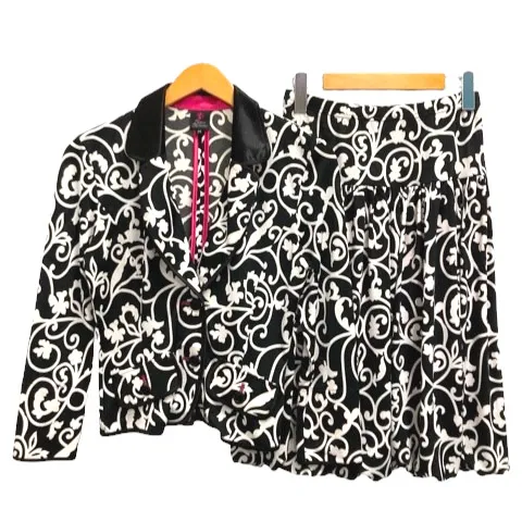 レジーナロマンティコ38 花柄テーラードジャケット&スカートセット レジーナロマンティコ38 花柄テーラードジャケット&スカート