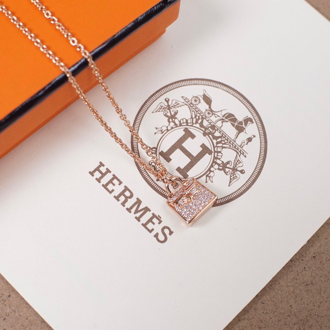 限定値下げ】エルメス HERMES バーキン ペンダント 《アミュレット》 ネックレス - メルカリ