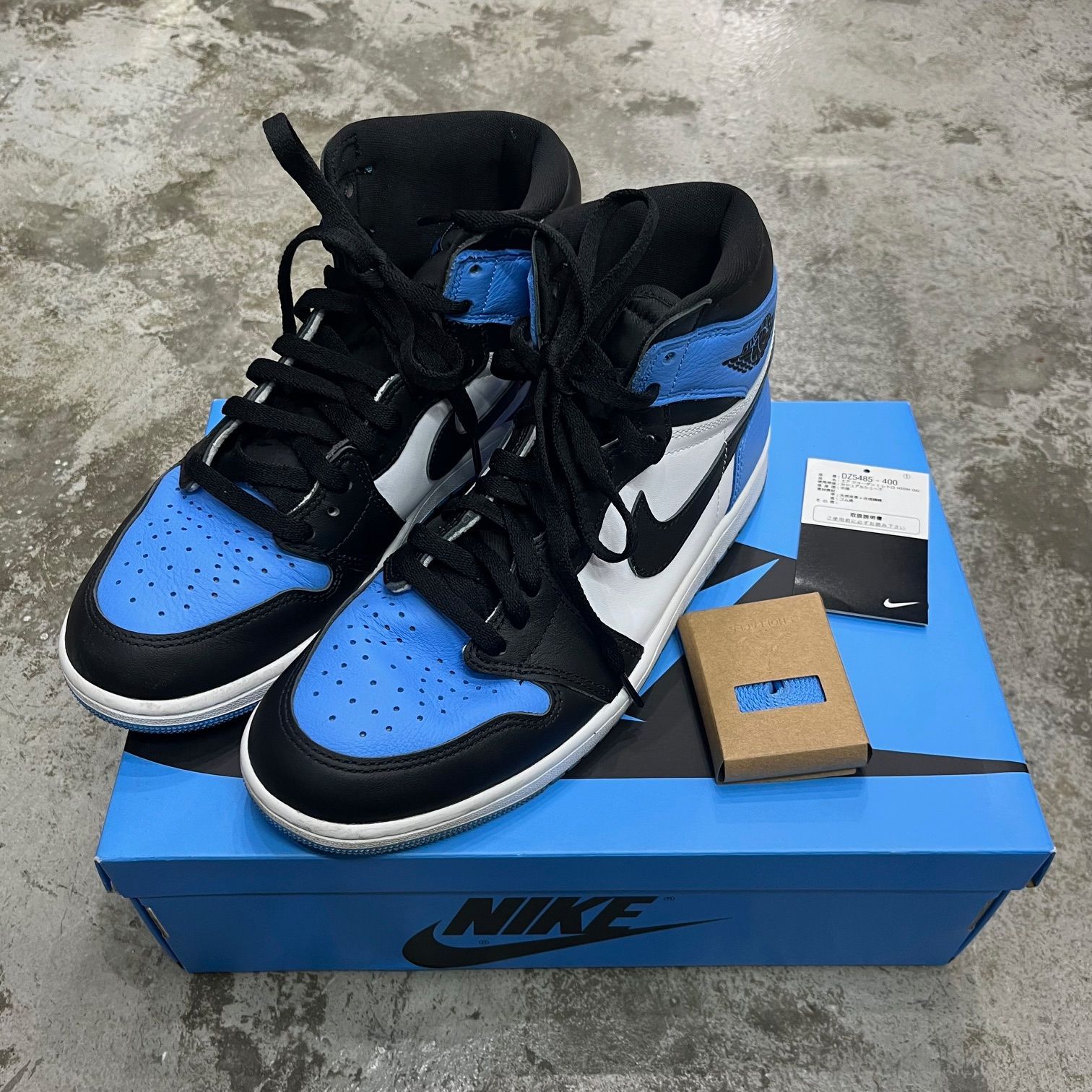 国内正規 Nike Air Jordan 1 Retro High OG University Blue UNC Toe 