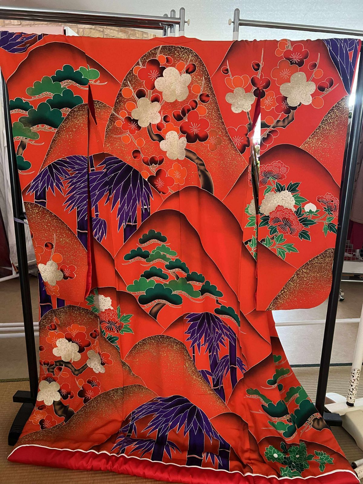 貸衣装処分品 色打掛 豪華ちりめん 友禅 金 鶴 松