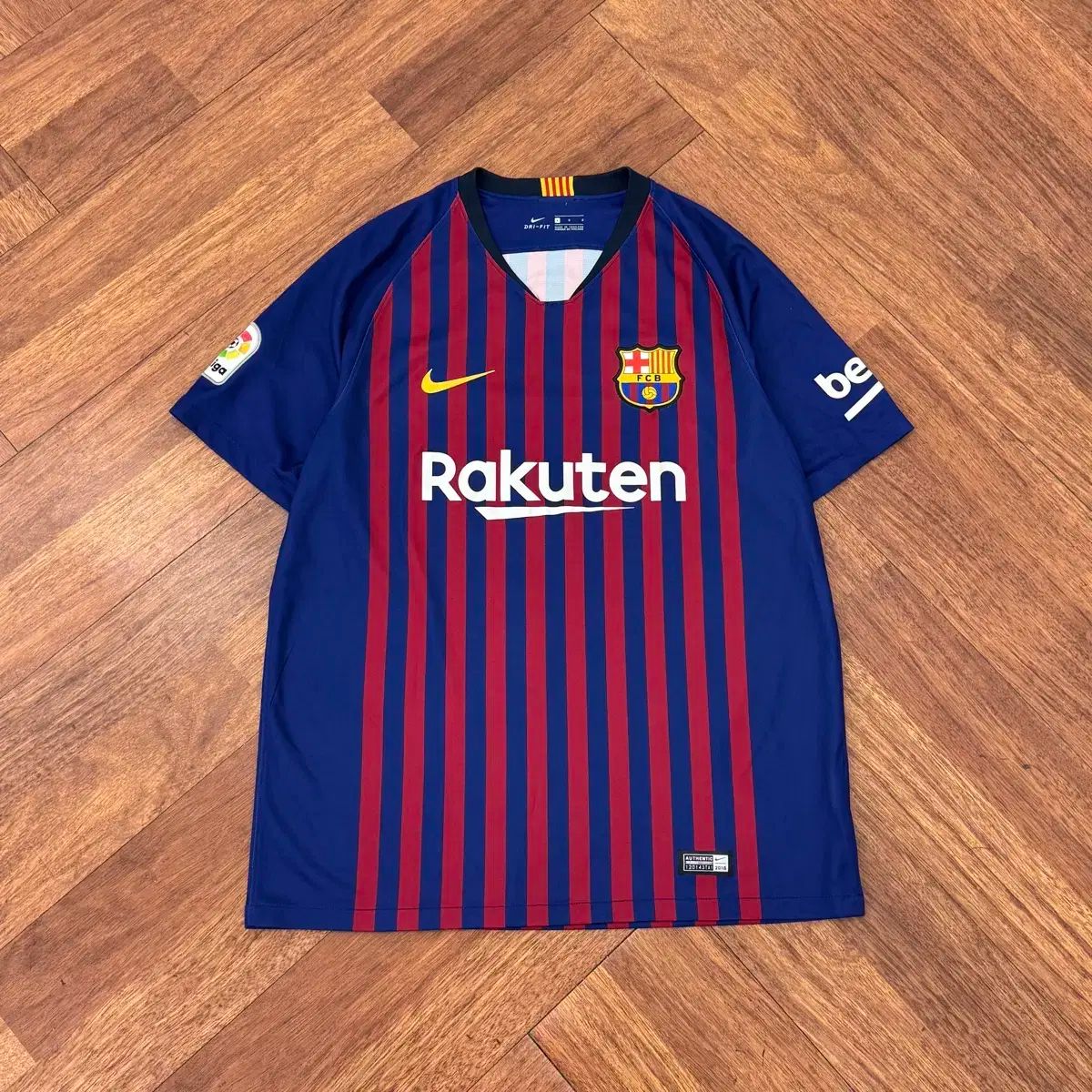 【雷市場（ポンジャン）商品韓国直送】 L NIKE(ナイキ) バルセロナ FC 18 ー 19 シーズン ホーム ユニフォーム