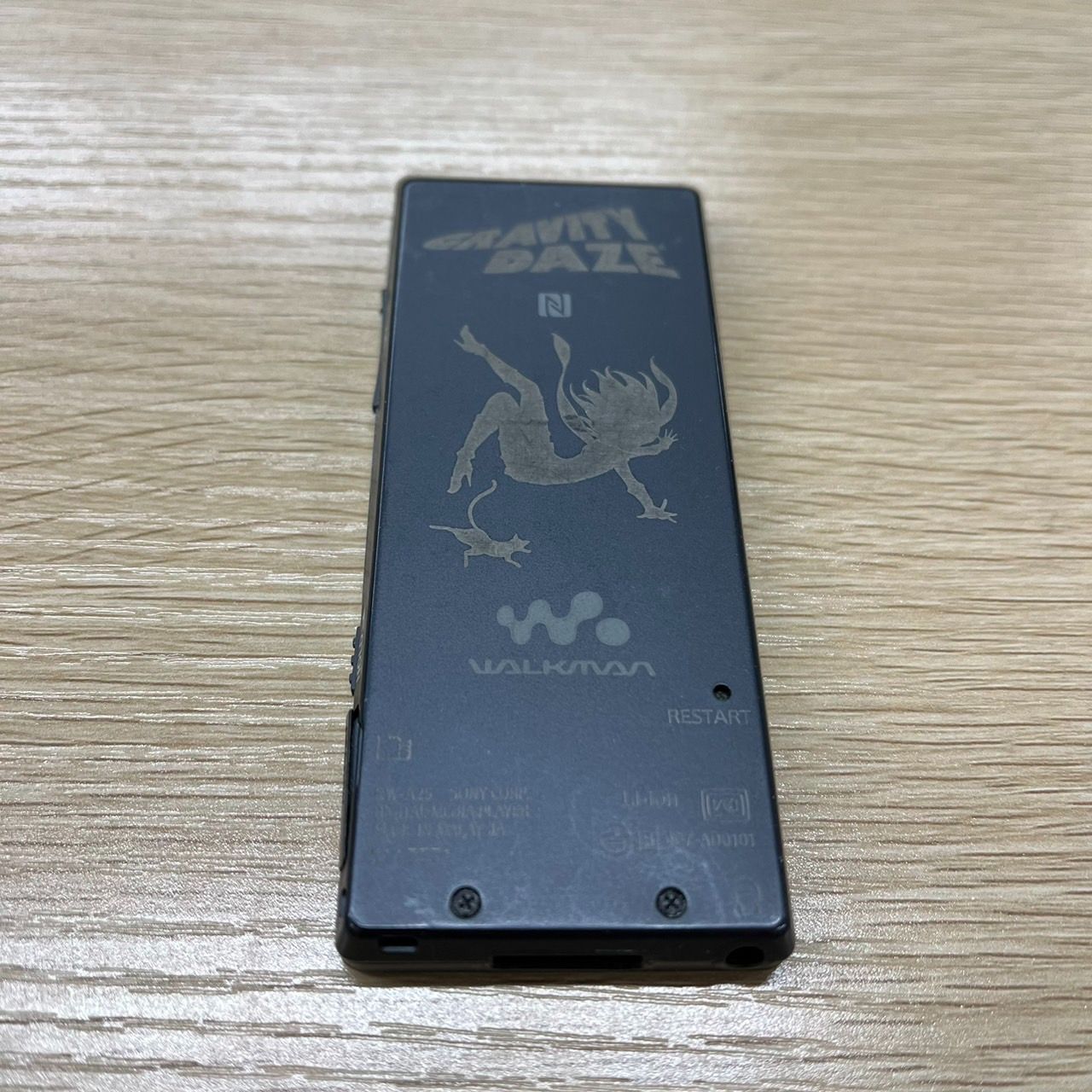 GRAVITY DAZE × ウォークマン コラボレーションモデル