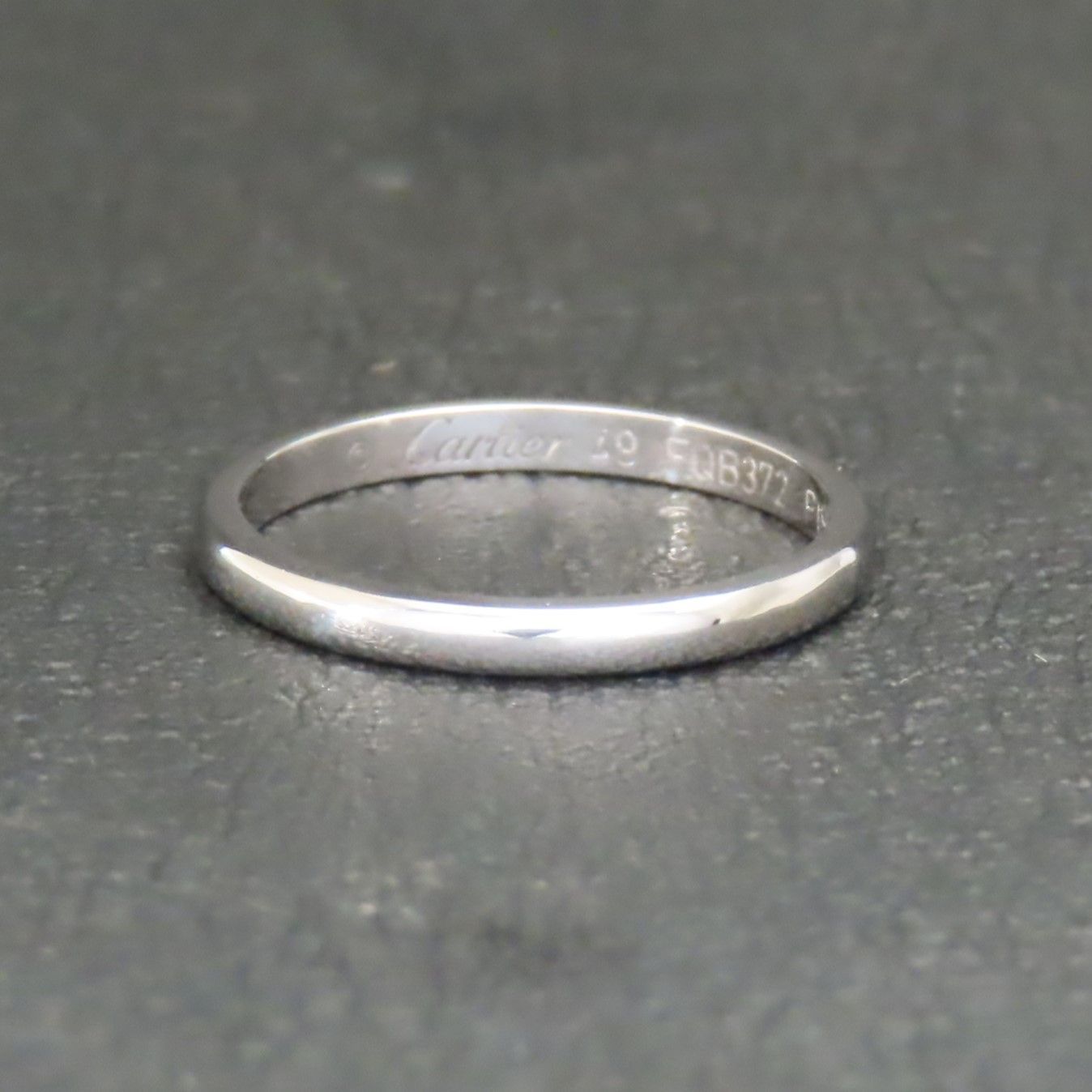 新品同様 美品 CARTIER 1895 WEDDING BAND カルティエ 1895 ウェディング リング プラチナ pt950 9号 結婚指輪  マリッジリング B4078000