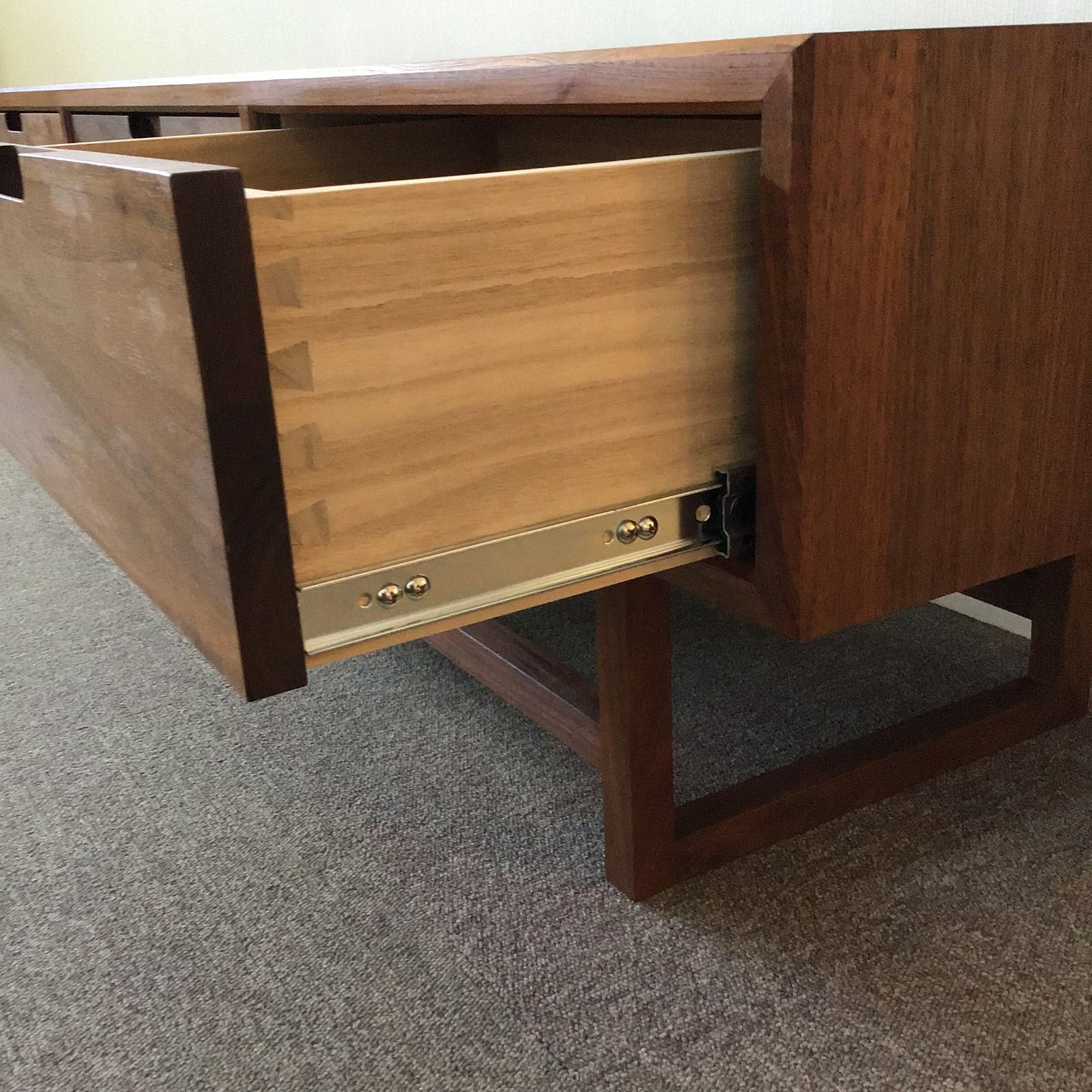 ウォールナット材 W