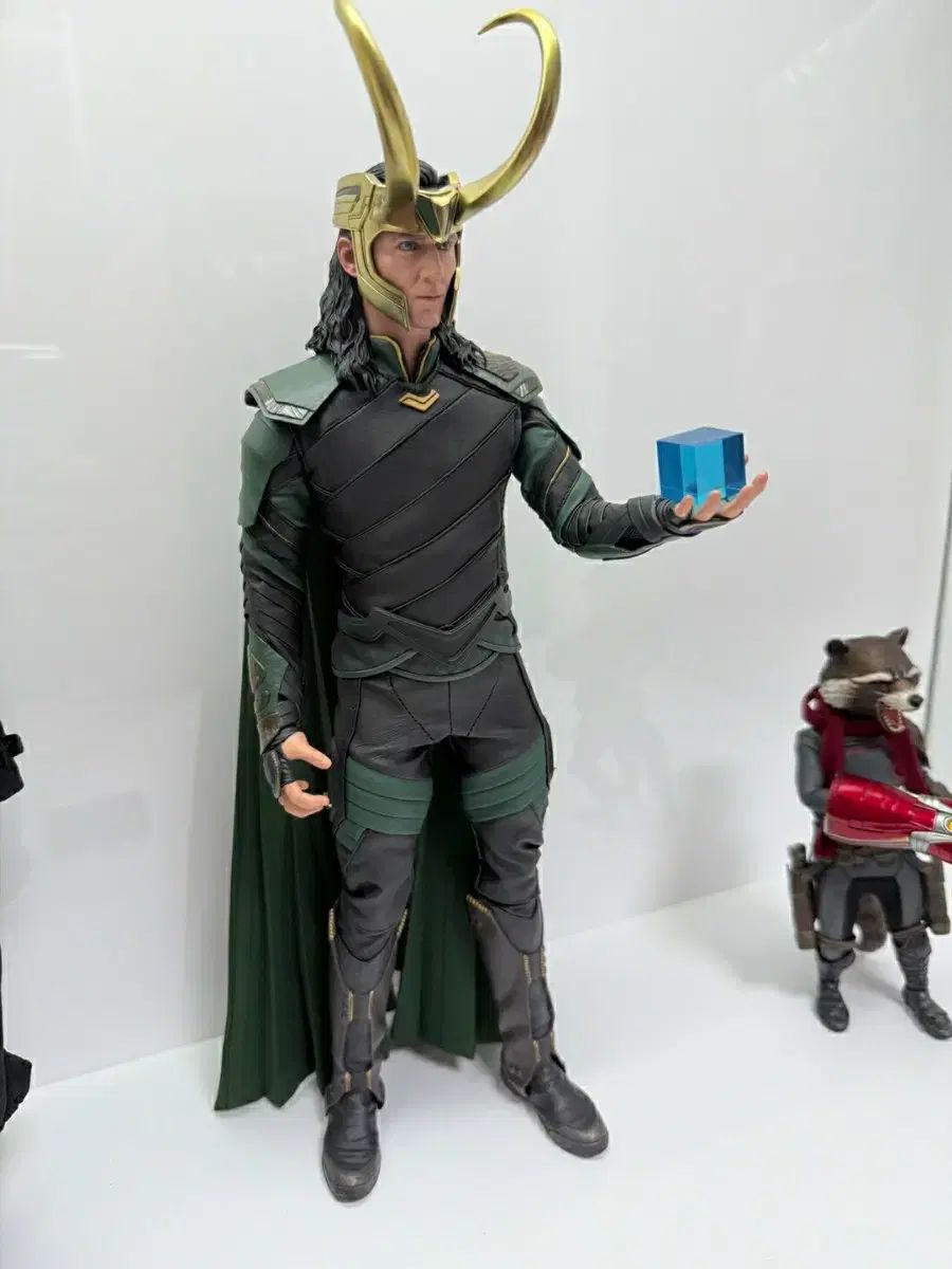 マーブル ラグナロク ホットトイズ フィギュア
