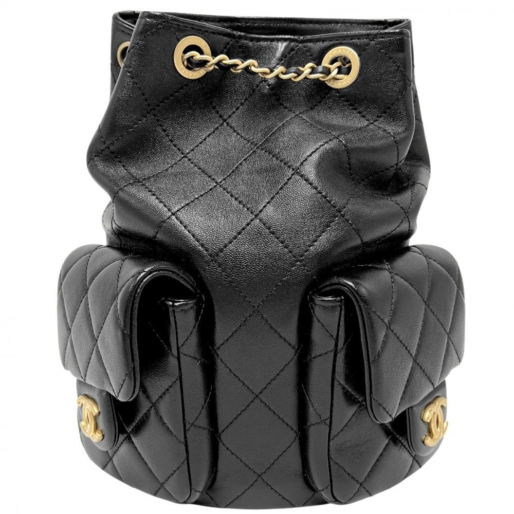 Chanel 黒 レザー 巾着型リュック Chanel 黒 レザー 巾着型リュック