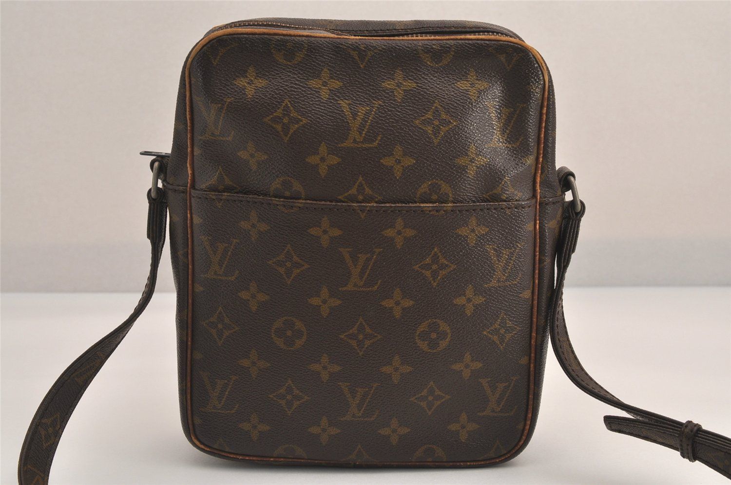 LOUIS VUITTON ルイヴィトン モノグラム プチ マルソー