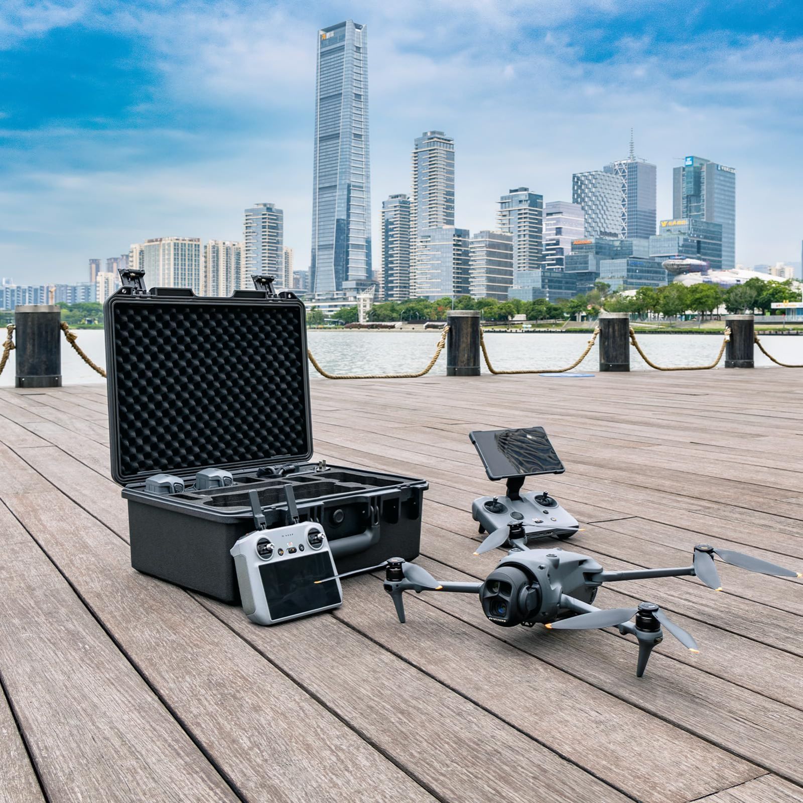 最大でバッテリー6個を収納 ケースのみ