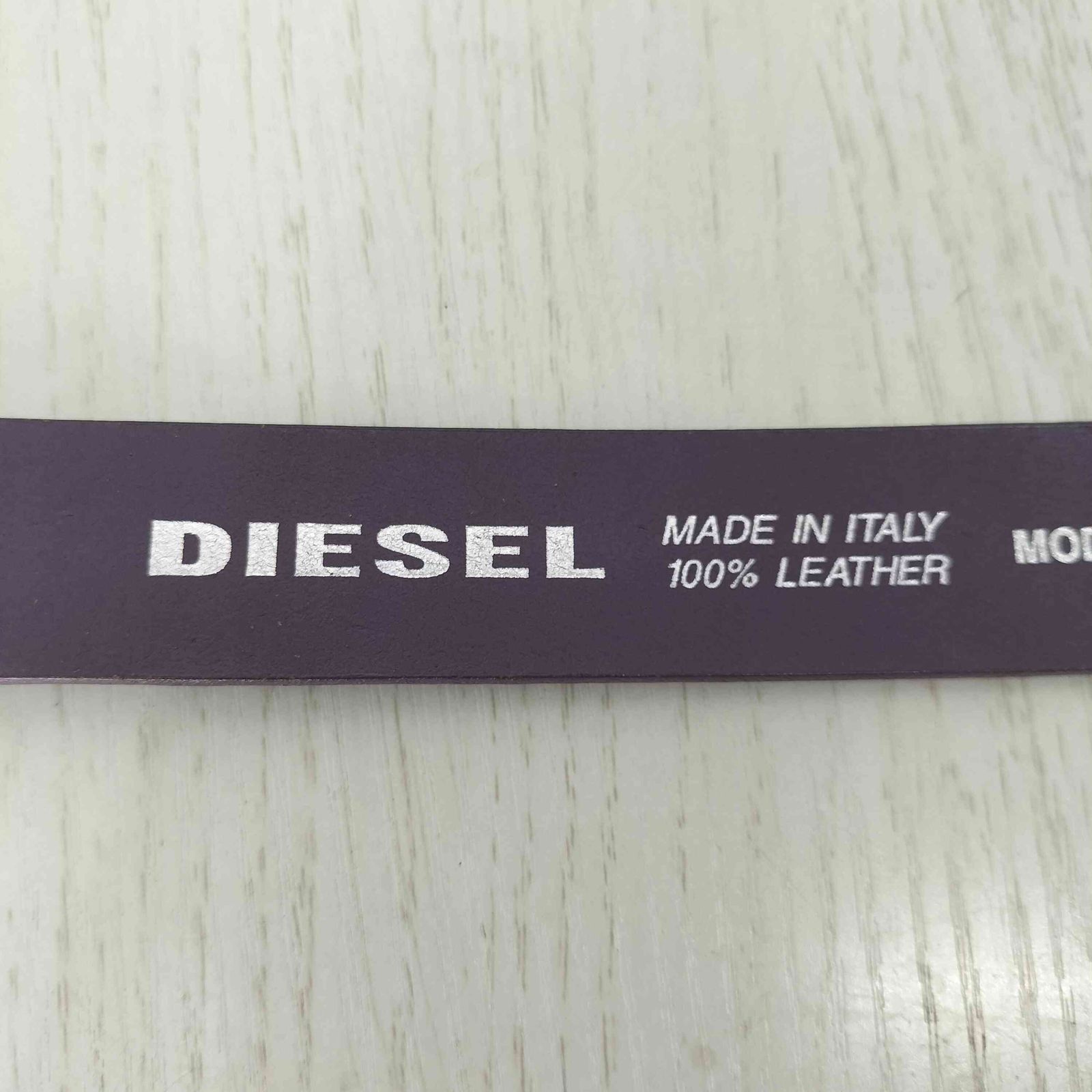 ディーゼル DIESEL イタリア製 ロゴエンボスレザーベルト メンズ 85/34