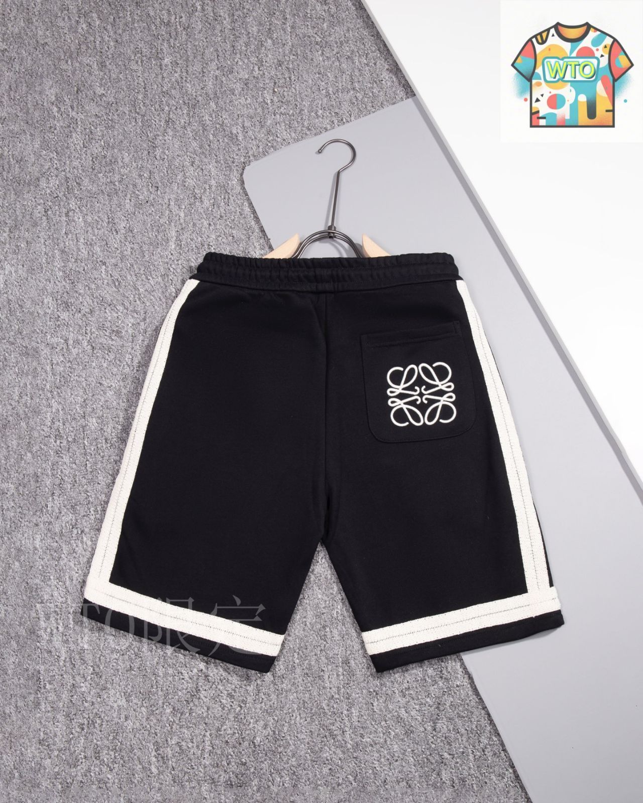人気♦LOEWE♦Onロゴランニングショーツ メンズ Performance Shorts LOEWE | On 日本