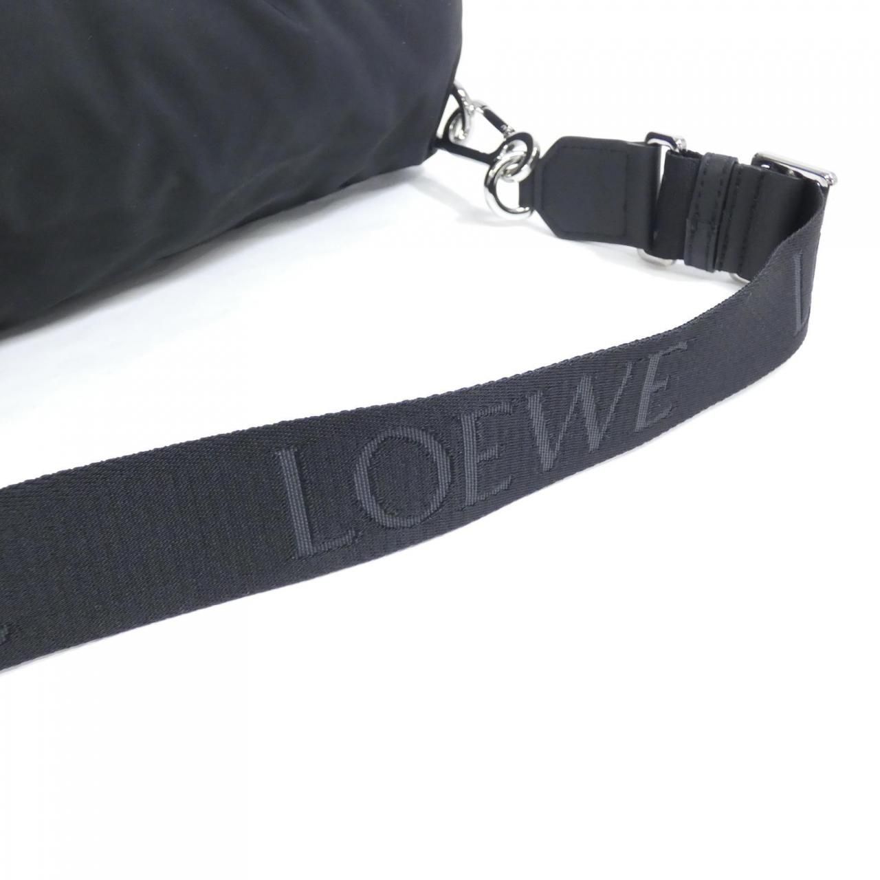 ロエベ ゴヤ パファー B896G22X01 ショルダーバッグ - メルカリ