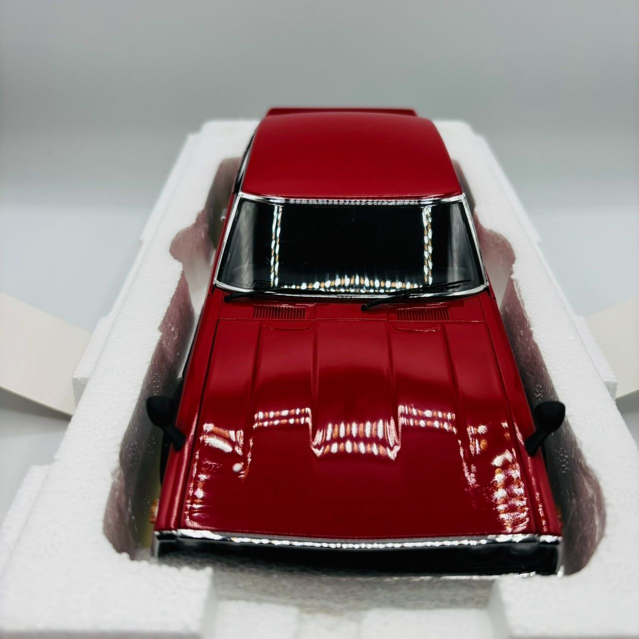 京商 1/18 日産 スカイライン 2000 GT-R KPGC110 SPORTS WIDE