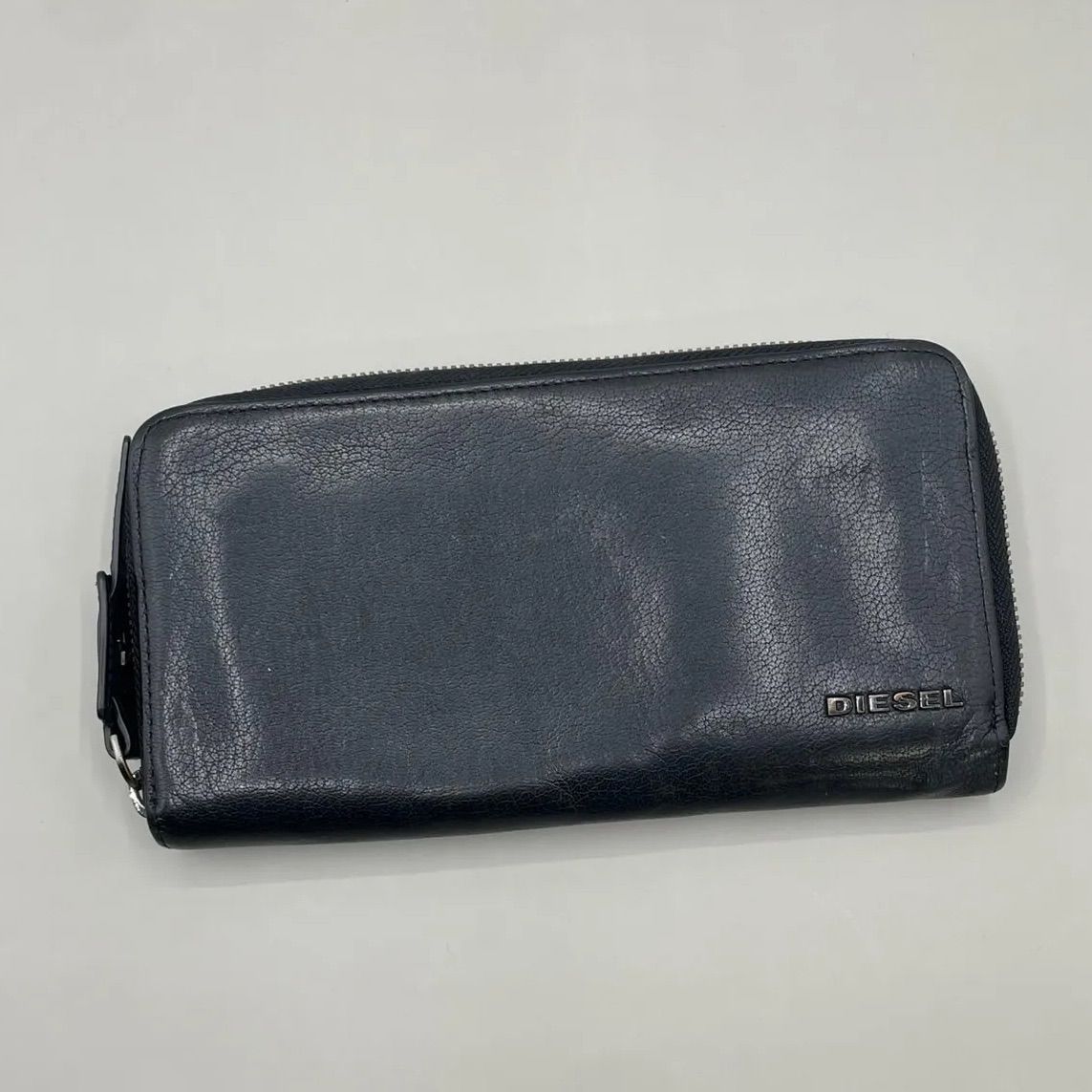 美品］Diesel 黒 レザー 長財布 美品 ディーゼル 長財布 ラウンド 
